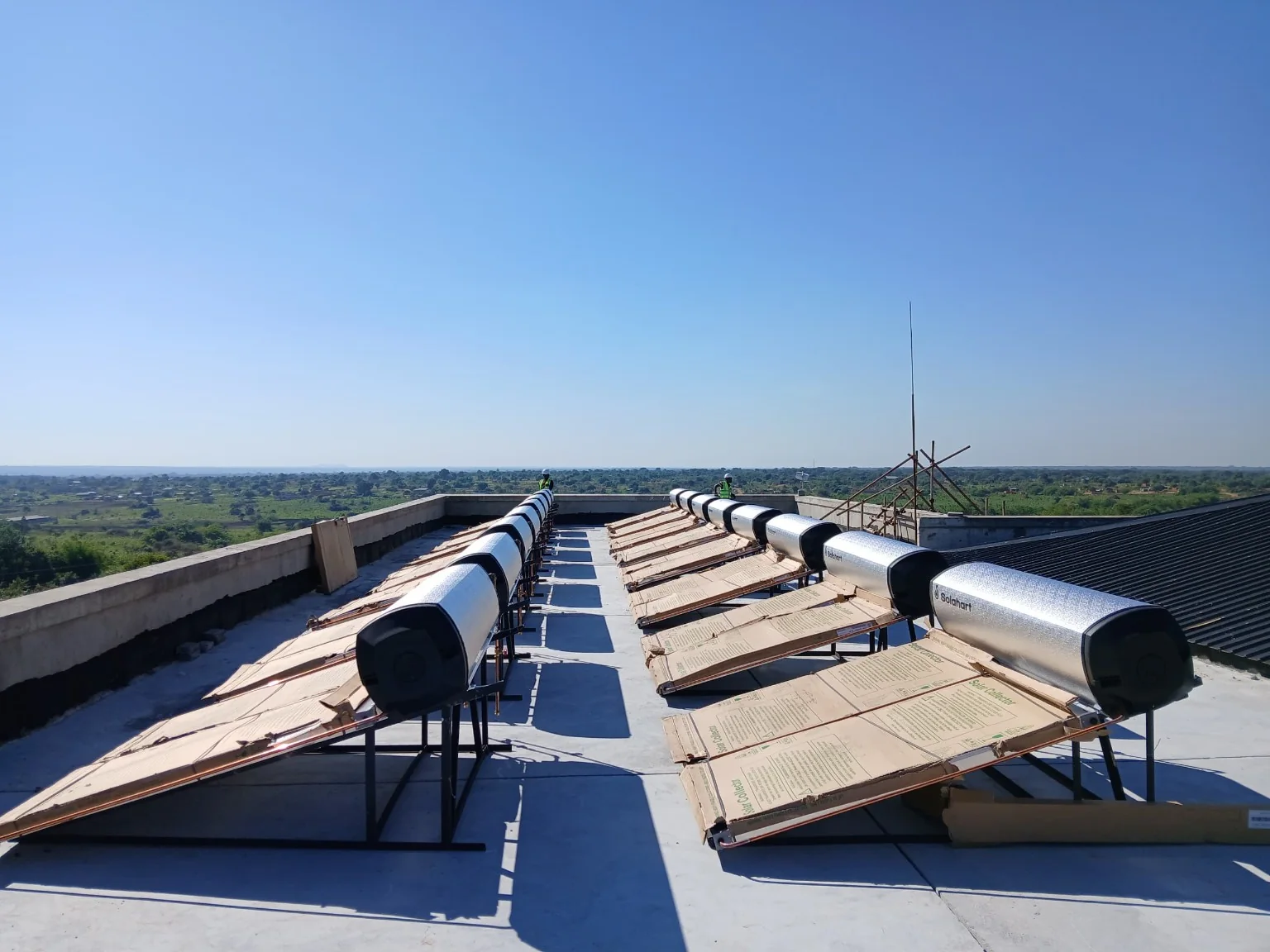 Rows of Solahart units at Ndola Cancer Centre